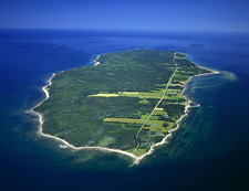 principles_of_dna_07_-_special_circum.jpeg Aerial photo of an island