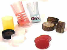 firearms_examiner_05_-_shotshell_wads_1.jpg Shotshell wads and one-piece plastic wads