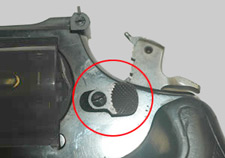 firearms_examiner_08_-_double-action_revolvers_3.jpg Cylinder release device