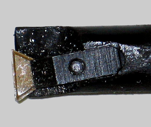 firearms_examiner_13_-_lathe_operations_2.jpg Close up of boring bar