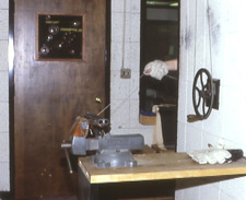 firearms_examiner_15_-_at_the_firing_range.jpg Remote discharge of a firearm
